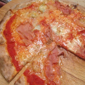 Pizza D'Asporto Europizza Via Mandalossa, 5, 25055 Pisogne BS, Italia