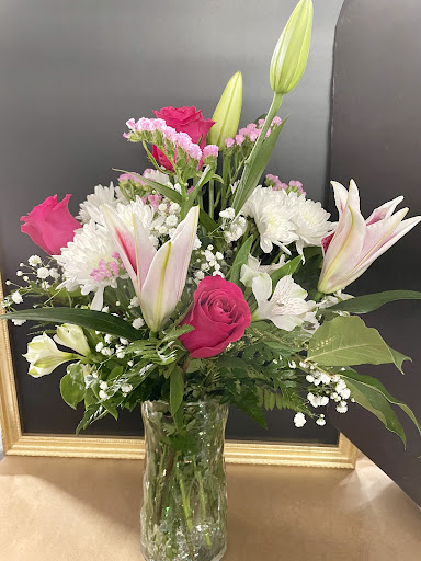 Florist «Buds & Blooms Florist», reviews and photos, 7407 Amboy Rd, Staten Island, NY 10307, USA