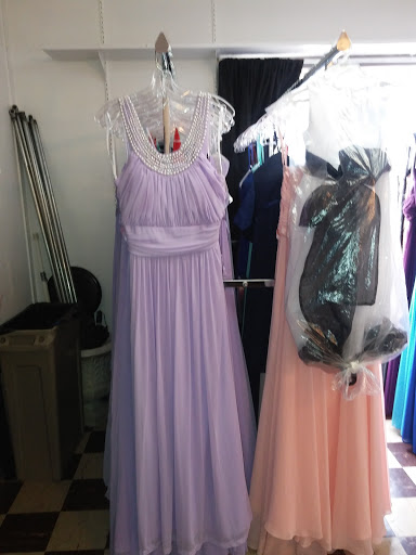 Bridal Shop «Bridal Gown Rental & Sales», reviews and photos, 4217 W Illinois Ave, Dallas, TX 75211, USA