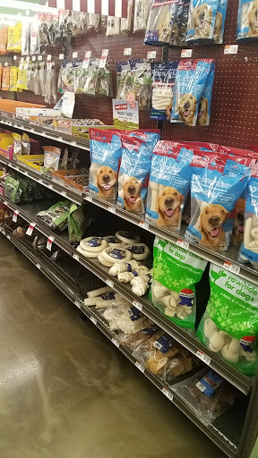 Pet Supply Store «Pet Supplies Plus», reviews and photos, 1970 Portage Trail, Cuyahoga Falls, OH 44223, USA