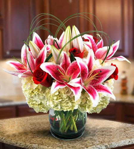 Florist «City Line Florist», reviews and photos, 2978 Nichols Ave, Trumbull, CT 06611, USA