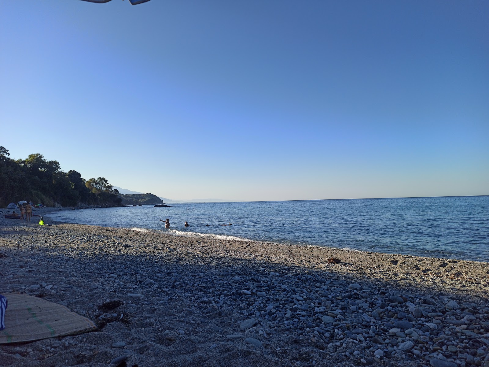 Foto av Platia Ammos wild beach med kevyt hiekka ja kivi yta