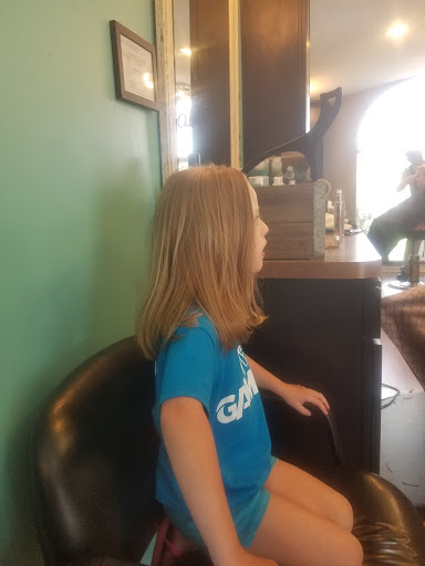 Beauty Salon «E-Clips Hair Salon LLC», reviews and photos, 2649 Charlestown Rd, New Albany, IN 47150, USA