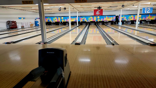 Bowling Alley «Chalet Bowl & 26th Street Cafe», reviews and photos, 3806 N 26th St, Tacoma, WA 98407, USA