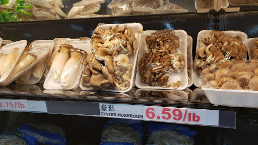 Asian Grocery Store «Park To Shop Supermarket», reviews and photos, 8641 N Telegraph Rd, Dearborn Heights, MI 48127, USA