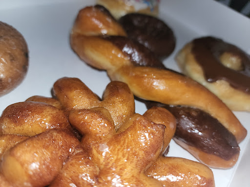 Donut Shop «Daylight Donuts», reviews and photos, 4200 Aero Dr, Mason, OH 45040, USA