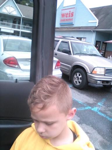 Supermarket «Weis Markets», reviews and photos, 2610 Milford Rd, East Stroudsburg, PA 18301, USA