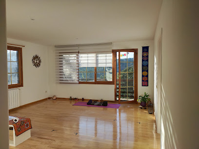 ShalaYogaAmaris - Av. del Monte, 29A, 28250 Torrelodones, Madrid, Spain