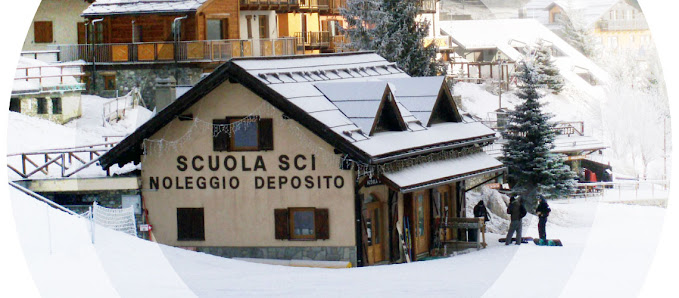 Scuola Italiana di Sci Claviere Strada Comunale Valle Gimont, 4, 10050 Claviere TO, Italia
