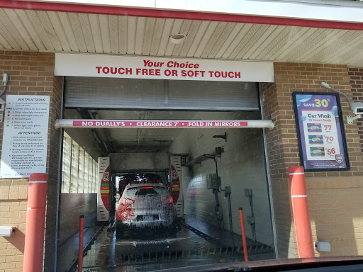 Convenience Store «Kwik Trip #492», reviews and photos, 8921 Crossroads Blvd, Chanhassen, MN 55317, USA