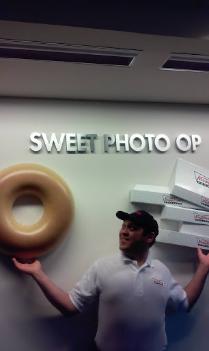 Bakery «Krispy Kreme Doughnuts», reviews and photos, 2600 S Cooper St, Arlington, TX 76015, USA