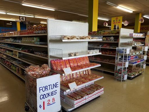 Grocery Store «Whole Grain Fresh Market», reviews and photos, 665 Pasquinelli Dr # C, Westmont, IL 60559, USA