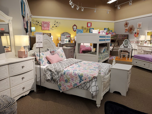 Furniture Store «Ashley HomeStore», reviews and photos, 3200 Mall Loop Dr, Joliet, IL 60431, USA
