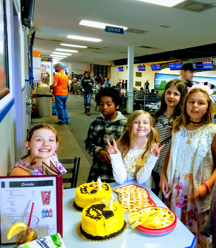 Bowling Alley «Highland Bowl», reviews and photos, 2123 NW 9th St, Corvallis, OR 97330, USA