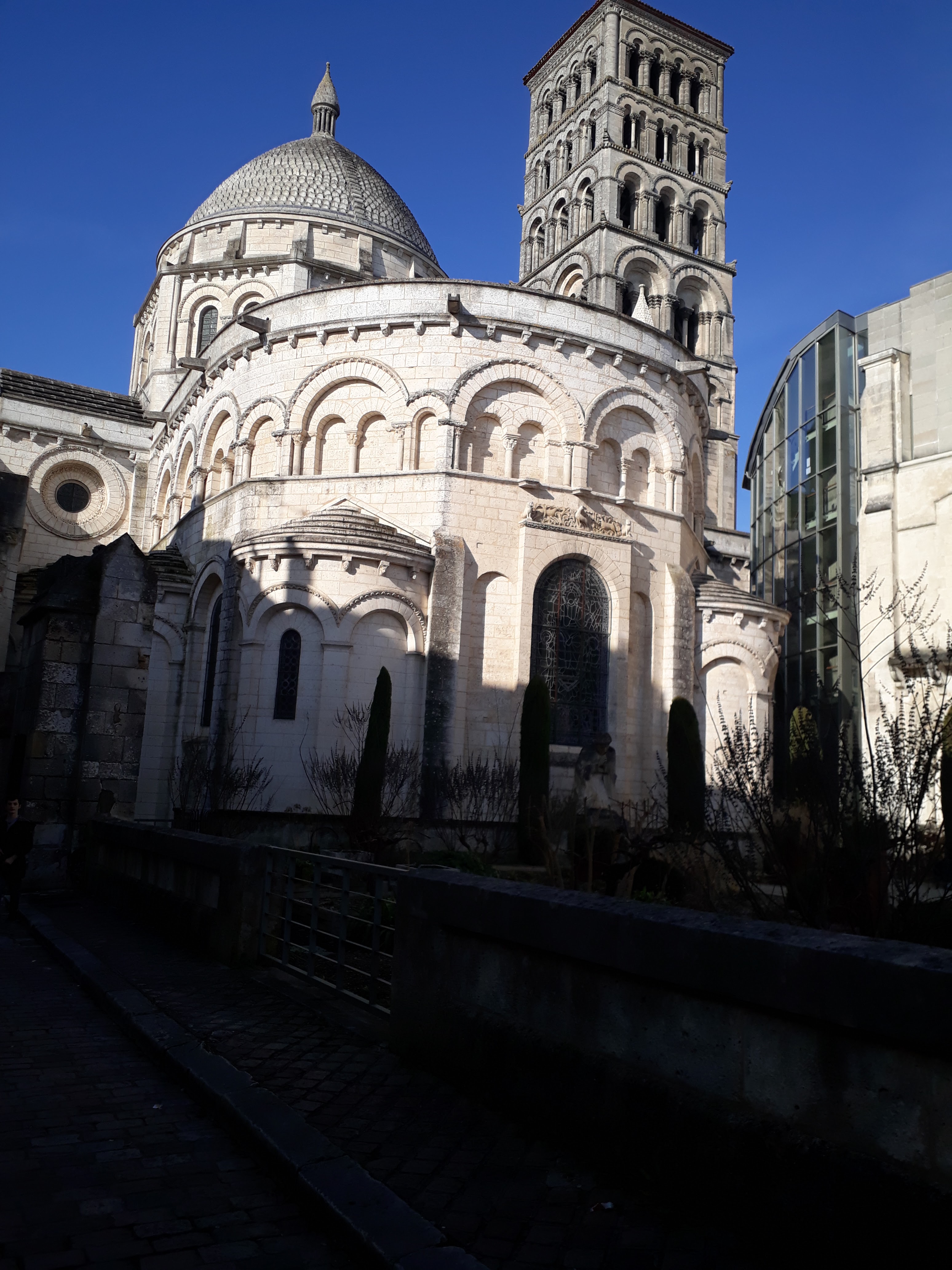 Photo n° 9 de l'avis de Farida.o fait le 24/01/2019 à 19:03