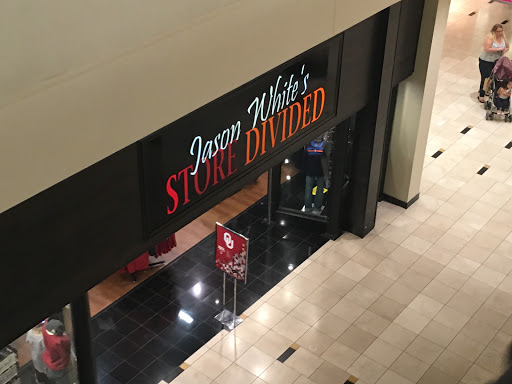 The Store Divided, 1901 Northwest Expy #1104, Oklahoma City, OK 73118, USA, 