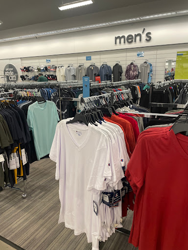 Department Store «Nordstrom Rack Shelbyville Road Plaza», reviews and photos, 4600 Shelbyville Rd, Louisville, KY 40207, USA