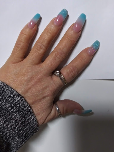 Nail Salon «Finest Nail & Tanning Salon», reviews and photos, 868 US-129 #11, Cleveland, GA 30528, USA