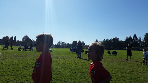 Dog Park «Chapin Park», reviews and photos, 338 Warner Parrott Rd, Oregon City, OR 97045, USA