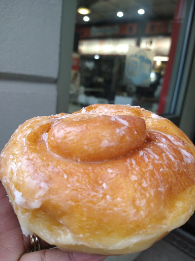 Donut Shop «Buckeye Donuts», reviews and photos, 1998 N High St, Columbus, OH 43201, USA