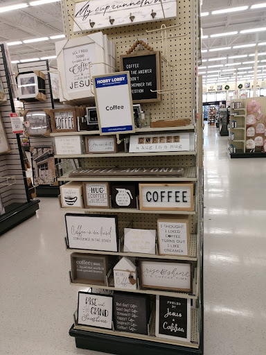 Craft Store «Hobby Lobby», reviews and photos, 1751 Scottsville Rd #10, Bowling Green, KY 42104, USA