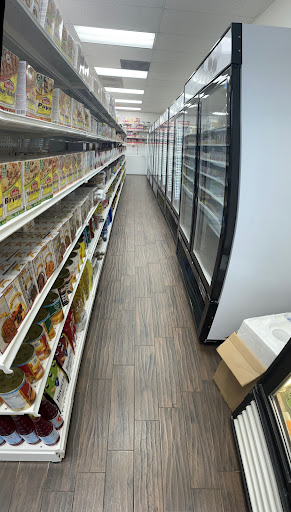 Grocery Store «Shalimar Grocery», reviews and photos, 332 S Green Bay Rd, Waukegan, IL 60085, USA