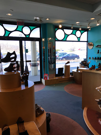Shoe Store «Benjamin Lovell Shoes», reviews and photos, 525 Glen Eagle Square, Glen Mills, PA 19342, USA