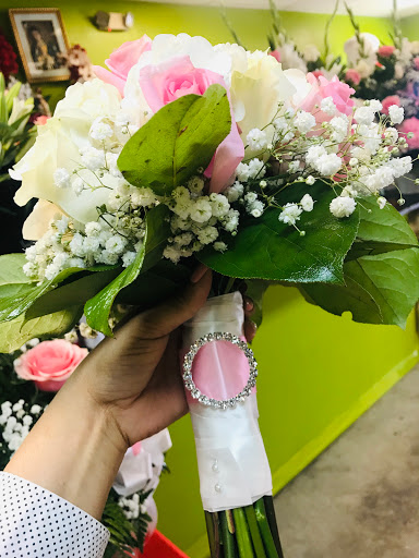 Florist «Floreria Alcatraz», reviews and photos, 159 Aldine Bender Rd #174, Houston, TX 77060, USA