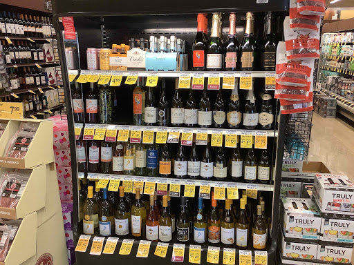 Grocery Store «Vons», reviews and photos, 26518 Bouquet Canyon Rd, Saugus, CA 91350, USA