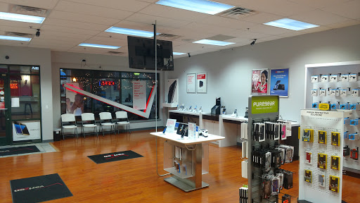 Cell Phone Store «GoWireless Verizon Authorized Retailer», reviews and photos, 525 N Main St #260, Milford, MI 48381, USA