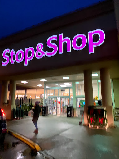 Stop & Shop, 60 Wall St, Huntington, NY 11743, USA, 