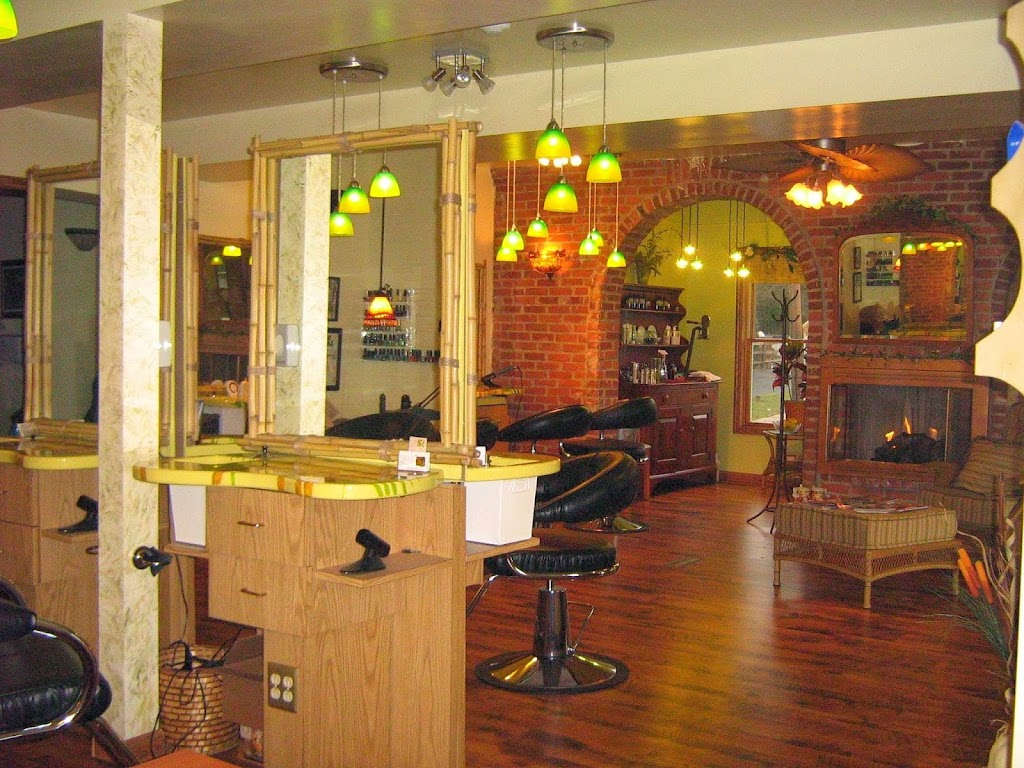 Kerrin's Full Services Salon 19401