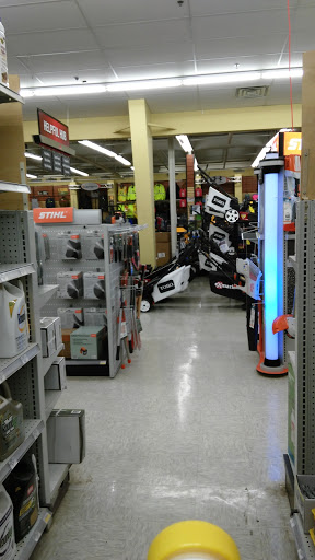 Hardware Store «UFC Farm Supply», reviews and photos, 801 MN-284, Waconia, MN 55387, USA