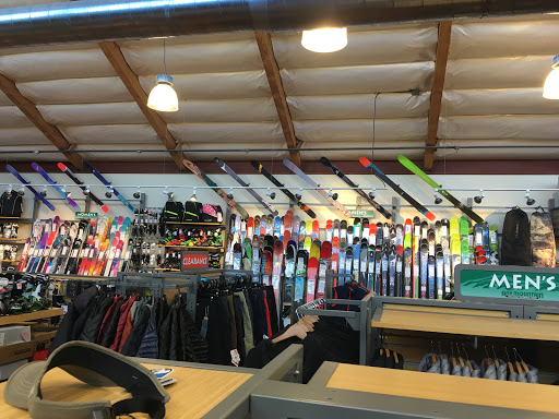 Sporting Goods Store «Any Mountain - Corte Madera», reviews and photos, 71 Tamal Vista Blvd, Corte Madera, CA 94925, USA