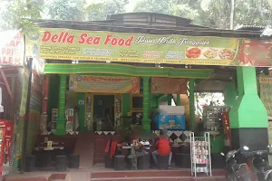 Della Seafood image