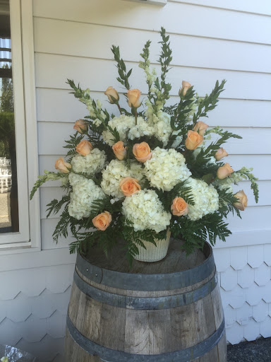 Florist «Puget Sound Floral-Normandy Park», reviews and photos, 17837 1st Avenue South #308, Burien, WA 98148, USA