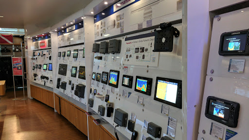 Marine Supply Store «West Marine», reviews and photos, 2401 S Andrews Ave, Fort Lauderdale, FL 33316, USA