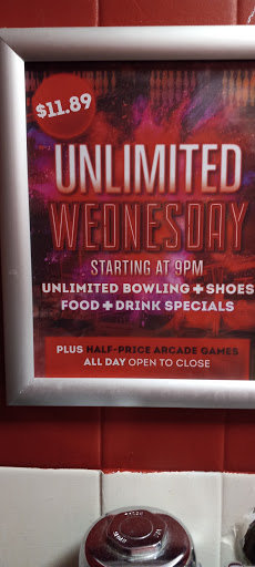 Bowling Alley «AMF Rose Bowl Lanes», reviews and photos, 28001 Groesbeck Hwy, Roseville, MI 48066, USA