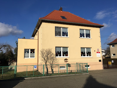 Przedszkole Publiczne w Chmielowicach Polna 9, 46-070 Opole, Polska
