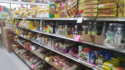 Indian Grocery Store «INDIA MARKET & SUPER EYEBROW THREADING», reviews and photos, 5203 Elkhorn Blvd, Sacramento, CA 95842, USA