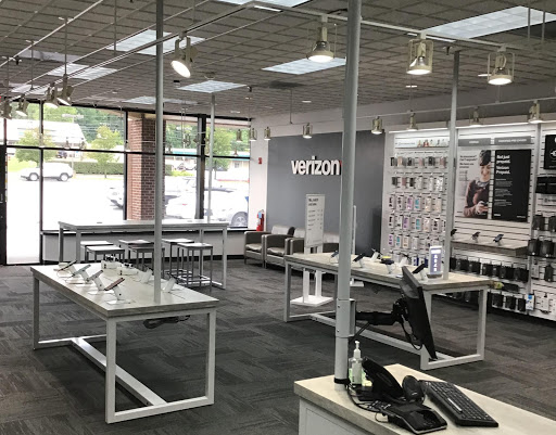 Cell Phone Store «GoWireless Verizon Authorized Retailer», reviews and photos, 4301 Orchard Lake Rd #125, West Bloomfield Township, MI 48323, USA