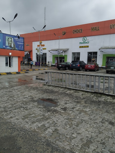 DE CHOICE MALL UYO, 5/7 Ikot Ekpene - Uyo Rd, adjacent Polaris Bank, Uyo, Nigeria, Bank, state Akwa Ibom