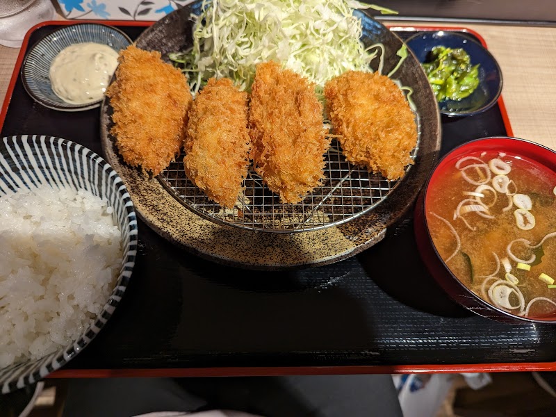 カレー＆とんかつ 三田