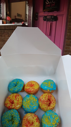 Donut Shop «Downtown Donuts», reviews and photos, 307 W 3rd St, Santa Ana, CA 92701, USA