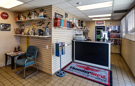 Auto Repair Shop «Thunderbird Automotive Specialists», reviews and photos, 3502 W Thunderbird Rd, Phoenix, AZ 85053, USA