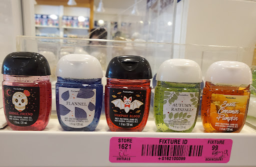 Beauty Supply Store «Bath & Body Works», reviews and photos, 2024 S University Dr, Davie, FL 33324, USA