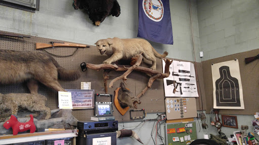 Army & Navy Surplus Shop «Hull Street Outlet Inc», reviews and photos, 3820 Jefferson Davis Hwy, Richmond, VA 23234, USA