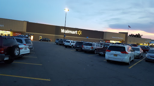 Department Store «Walmart Supercenter», reviews and photos, 3509 E Race Ave, Searcy, AR 72143, USA