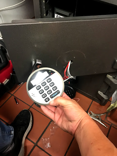 Locksmith «Absolute Lock & Safe», reviews and photos, 1878 Rigsby Ave, San Antonio, TX 78210, USA