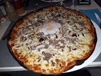 Pizza du Restaurant Le Tilleul à Aups - n°4